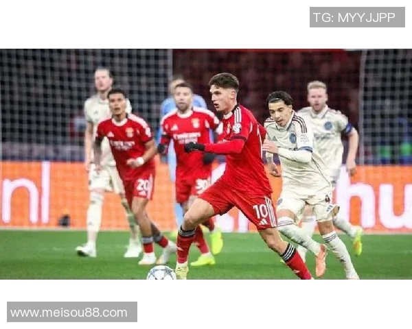 国米友谊赛逆转本菲卡乌龙球成全场焦点引发转会热议