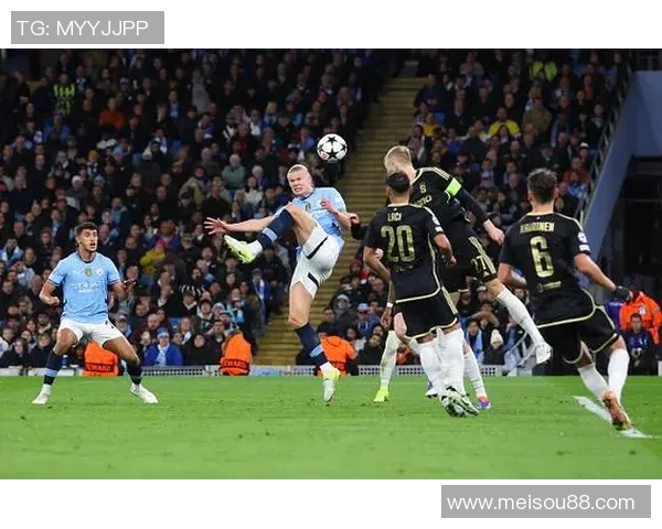 中超精彩对决曼城与里昂战成平局神奇扑救引发全场热烈反响