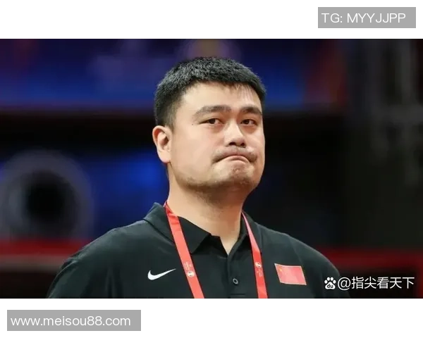 姚明因身高与球技被称为篮球巨人外号背后的故事与影响