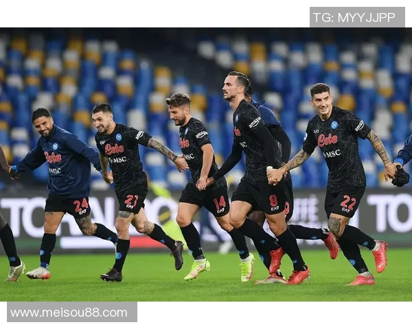 德甲焦点战那不勒斯与热刺战成平局红牌争议引发全场热议