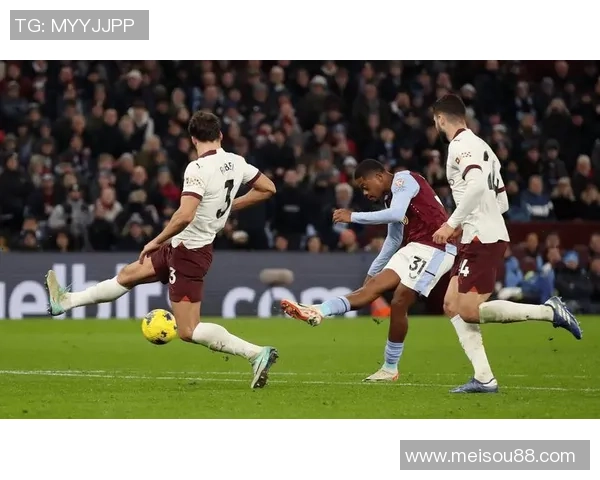 德甲焦点战：多特蒙德小胜切尔西红牌争议引发全场热议