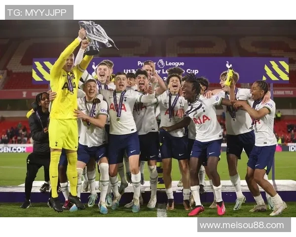 西甲热刺大胜波尔图乌龙球成比赛转折点战术分析揭秘