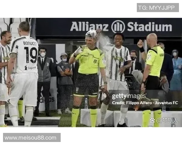 中超激战莱比锡点球逆转国米引发争议判罚全场沸腾