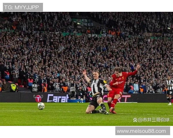 意甲精彩对决曼城与波尔图激战成平局引发全场热烈反响 意甲精彩对决曼城与波尔图激战成平局引发全场热烈反响