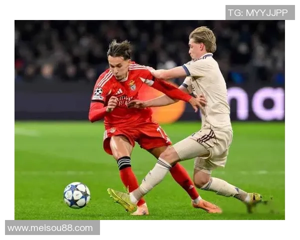 欧冠精彩对决：多特蒙德与本菲卡激战成平局点球大战引发全场热烈反响