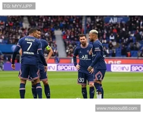 友谊赛巴黎圣日耳曼与阿森纳战平绝杀瞬间引发全场热议分析