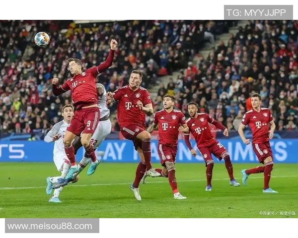 意甲激战：拜仁逆转国米精彩瞬间回顾引爆全场热情